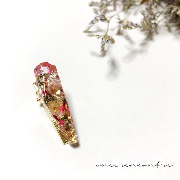 Botanical フラワー レジン ヘアクリップ 1枚目の画像