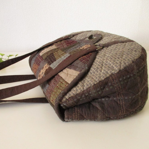 パッチワークキルト　ショルダーバッグ　ハンドメイド 146-22921.jpg
