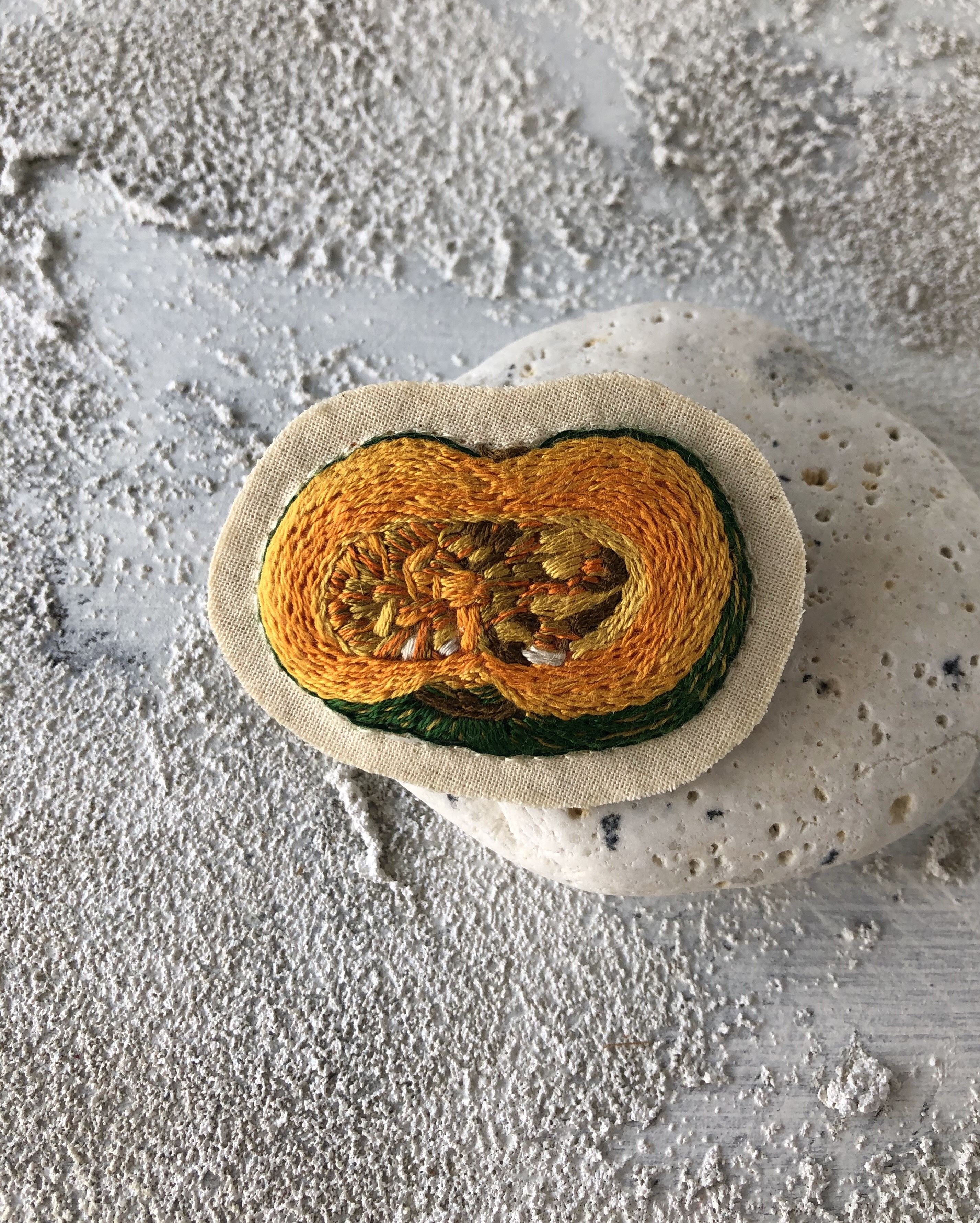 カボチャ　綿　刺繡　一点もの