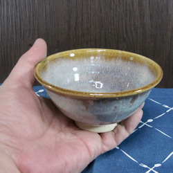 陶器 ご飯茶碗（やや大）薄茶まだら・朝顔型【210507】 5枚目の画像