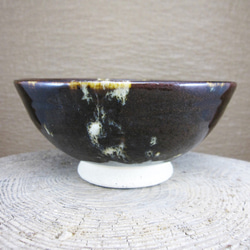 陶器ご飯茶碗（大）黒・白 2枚目の画像