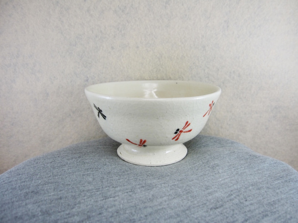陶器ご飯茶碗（中）赤とんぼ 1枚目の画像
