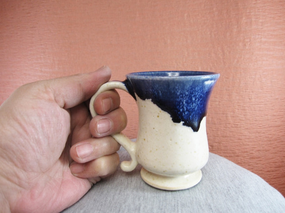 陶器マグカップ・トランジスタ（白＋青） 5枚目の画像
