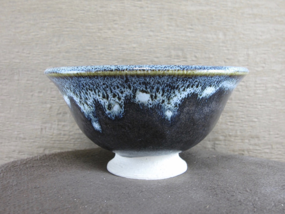 陶器ご飯茶碗（大）青黒＋白 2枚目の画像