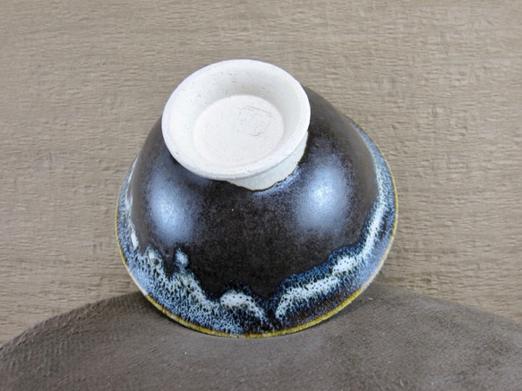 陶器ご飯茶碗（大）青黒＋白 4枚目の画像