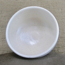 陶器ご飯茶碗（中）藁白釉 3枚目の画像