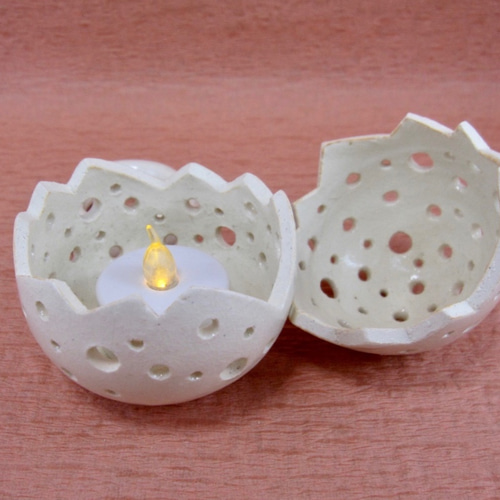 陶器 たまご型穴あきキャンドルスタンド 白-1 【190403】 キャンドル