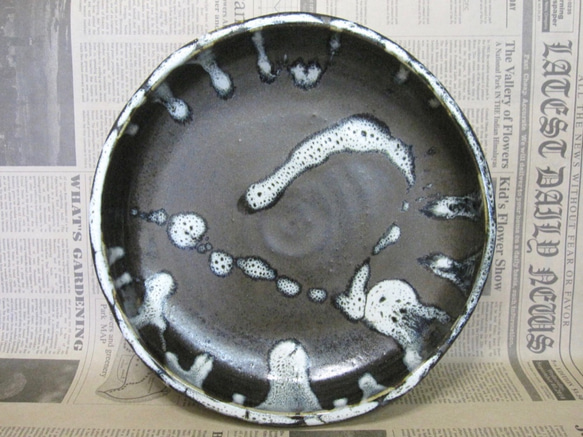 陶製花器　水盤 黒マット＋白　【190921】 3枚目の画像