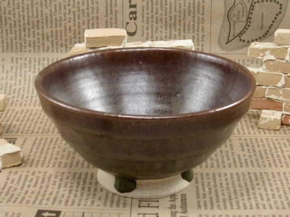 陶器ご飯茶碗（やや大）鉄赤色　【200104】 1枚目の画像