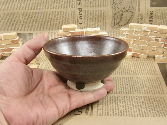 陶器ご飯茶碗（やや大）鉄赤色　【200104】 5枚目の画像