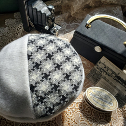 ”2021年冬の新商品”　　ツートンカラーのベレー帽❤️ 2枚目の画像