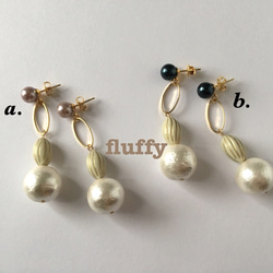 oval ring&big cotton pearlピアス 2枚目の画像