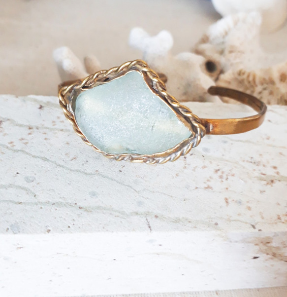 seaglass bangle -真鍮- 1枚目の画像