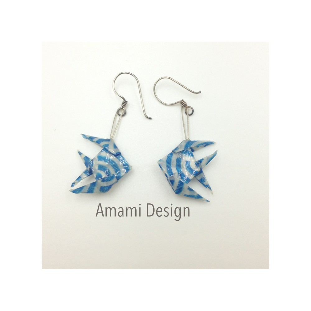 折り紙★揺れるエンジェルフィッシュピアス・青シマ