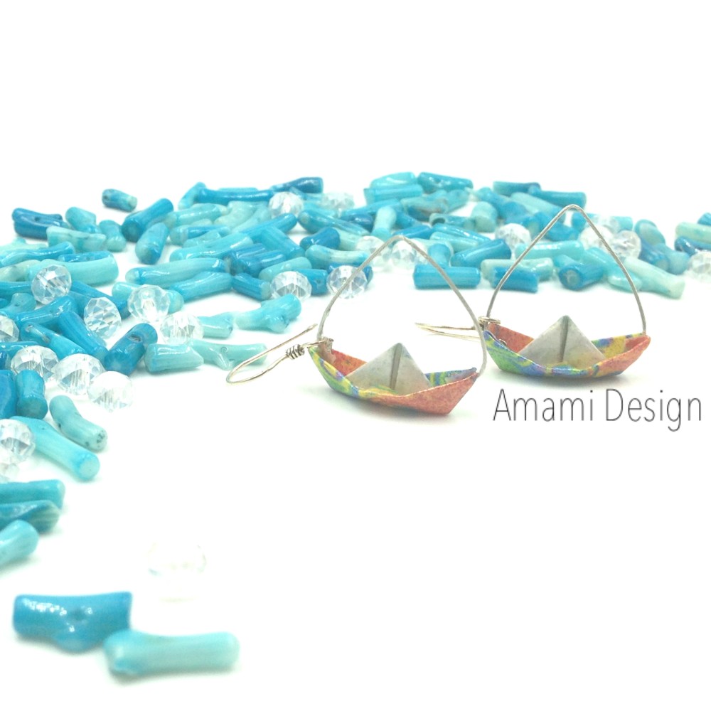 折り紙ピアス★揺れるヨット⛵️トロピカルa