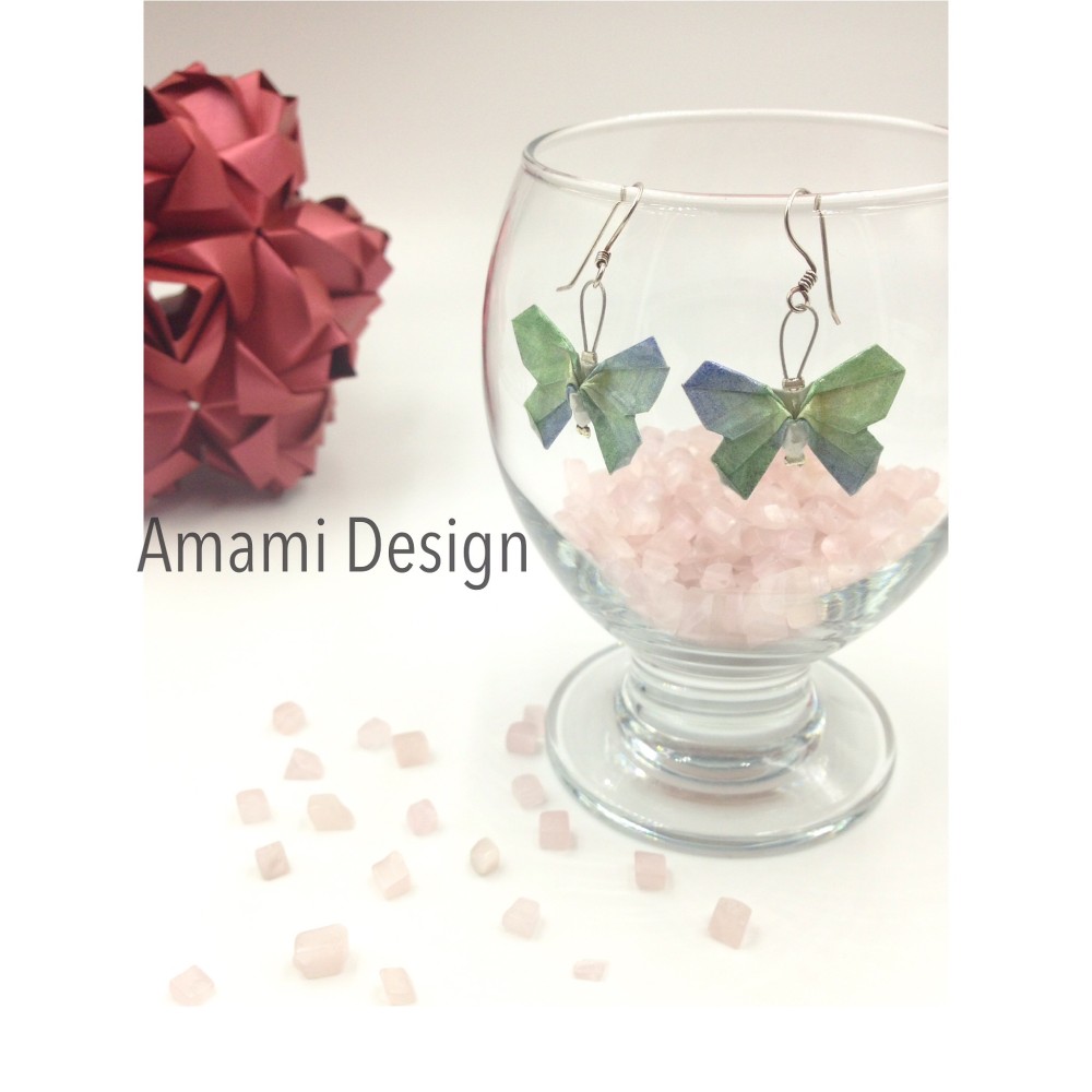 揺れる折り紙ピアス★蝶・グラデ