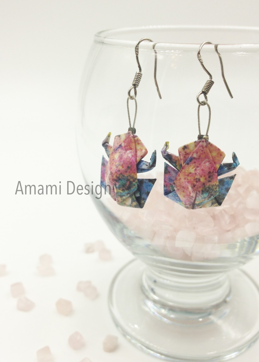 揺れる折り紙ピアス★タイダイのカエル