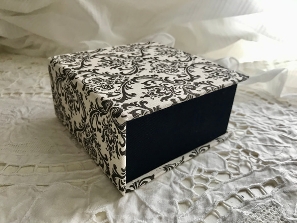 【オンラインレッスン】 カルトナージュキット 小物入れ　手作りキット　箱　カルトナージュ 3枚目の画像