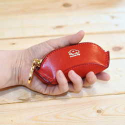 la culla美麗的紅色鑰匙包和零錢包 第3張的照片