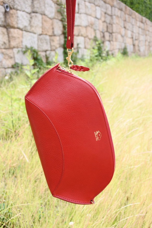 [La culla]（表：紅色/背面：紅色）意大利皮革手拿包和肩部2路包 第2張的照片
