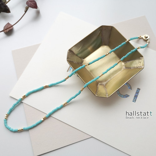 ターコイズカラーのビーズネックレス ビーズアクセサリー ターコイズ