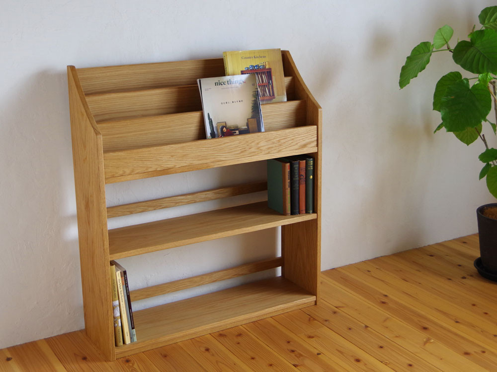 工房製作 オーク無垢 楢無垢材 本棚 飾り棚 真鍮 ホワイトオイル仕上 店舗什器 工房製作 オーク無垢 楢無垢材 本棚 飾り棚 真鍮 ホワイトオイル