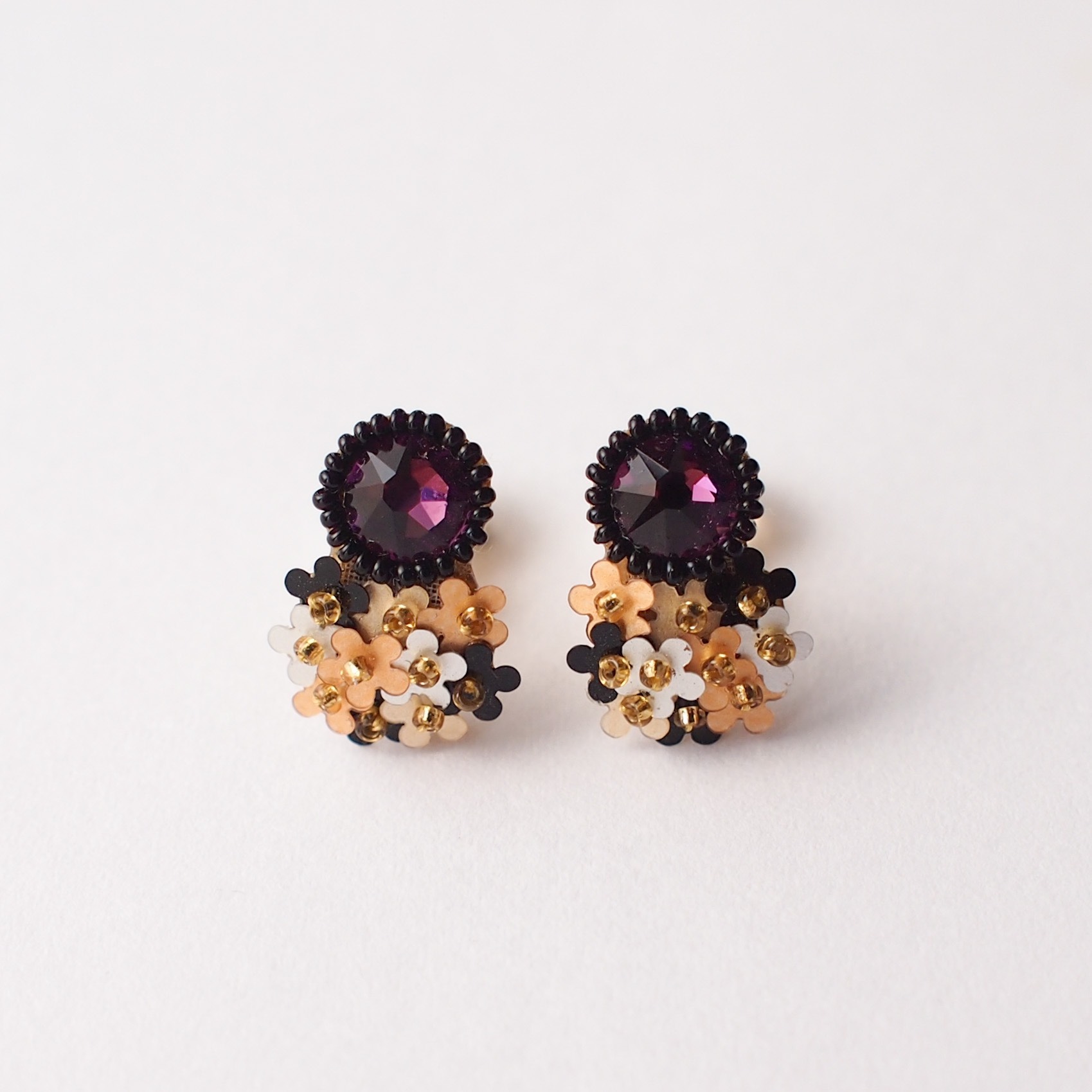 ビジュー＆ブーケピアス/イヤリング　アメジスト