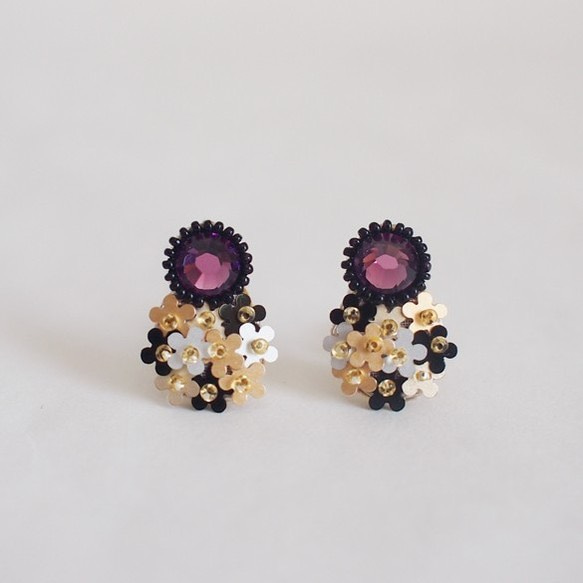 [耳環]珠寶和紫水晶花束 第1張的照片