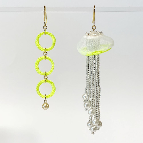 クラゲピアス/イヤリング ピアス（フック・チェーン） アトリエ