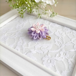 淡い紫色つまみ細工の帯飾りと匂い袋のセット　～白檀の香り～ 4枚目の画像