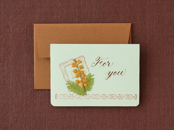 押し花とカリグラフィーのミニメッセージカード【For you】　ミモザのミニカード 4枚目の画像