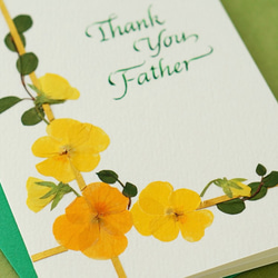 押し花とカリグラフィーの父の日カード【Thank you Father】　ビオラのサンキューカード 2枚目の画像