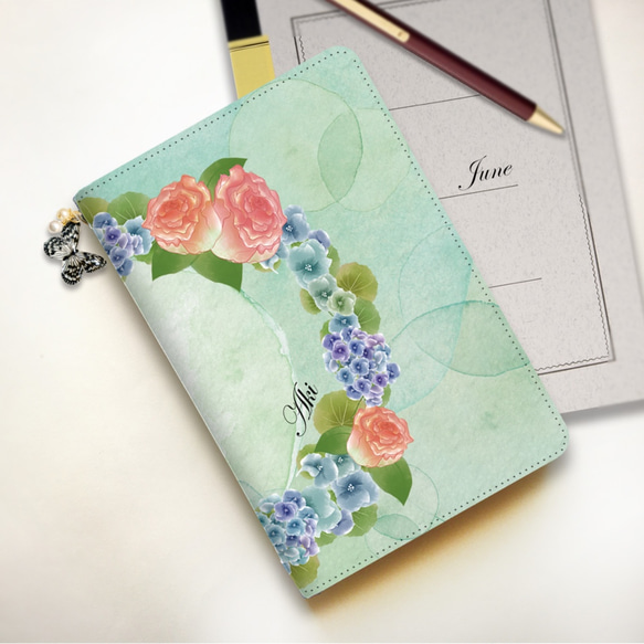 【名入れオーダー】6月　誕生花のタブレットケース　Mサイズ　蝶チャーム付き 1枚目の画像