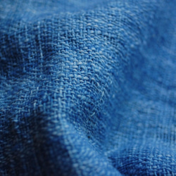 【CREOLE】手紡ぎ手織り大判ストール・薄藍 4枚目の画像
