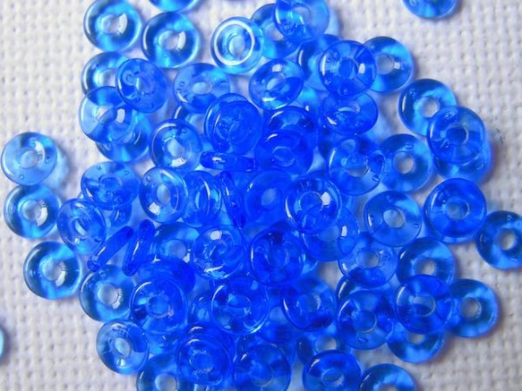 【オービーズ/o-beads】サファイヤ:直径3.8×1ミリ/2.5ｇ(約70～75ヶ) 1枚目の画像