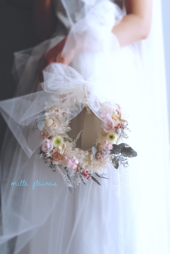 tutu* wreath bouquet :チュールとスモーキーカラーのリースブーケ 3枚目の画像