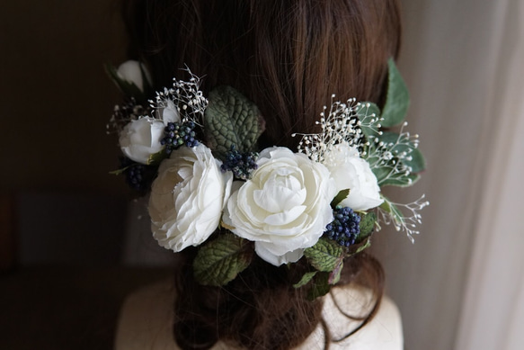 HEADDRESS Alyssa:ガーデンローズとブラックミント、ブルーのヘッドドレス 5枚目の画像