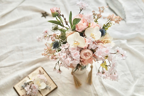 bouquet 桜と胡蝶蘭のブーケ　ウェディング　前撮り　ドライフラワー　白無垢　桜　胡蝶蘭　ギフト 1枚目の画像