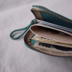 L字ファスナーのコンパクトな財布/青 4枚目の画像