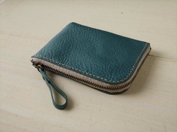 L字ファスナーのコンパクトな財布/ブルーグリーン 1枚目の画像