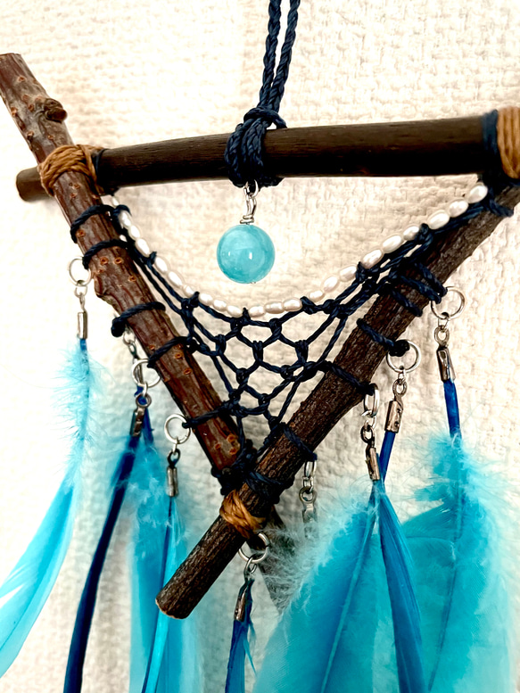 【ウィッカの水のシンボル】ドリームキャッチャー　ブルージェイド　フェザー　淡水真珠 3枚目の画像