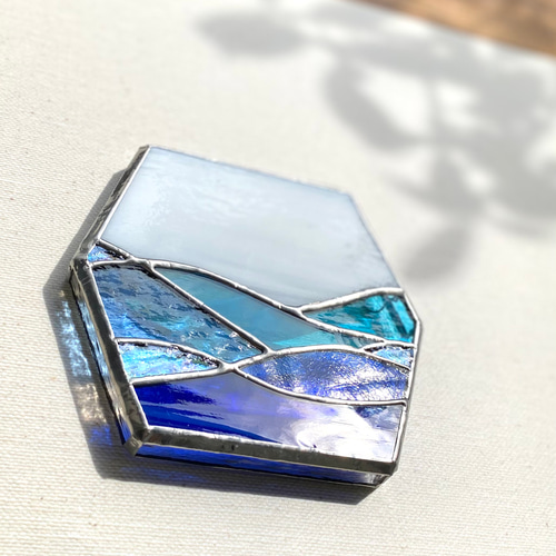 ♦︎特集掲載♦︎『 波 〜・ 。°.』 ステンドグラス 小さな壁掛け