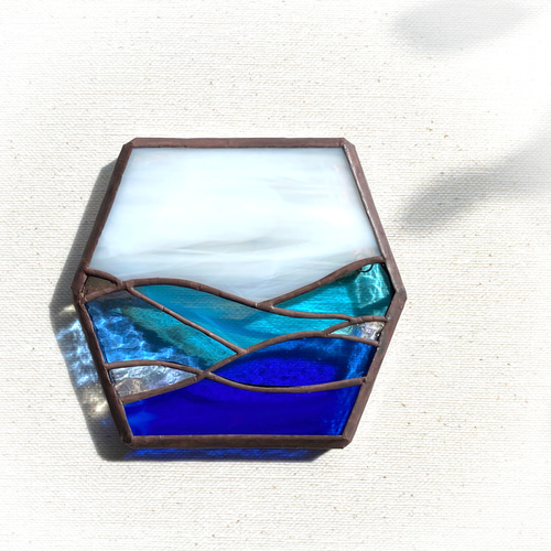 月と海　壁かけ鏡　ステンドグラス ステンドグラスの壁掛け鏡 幸せを呼ぶ蝶【Papillon Bleu