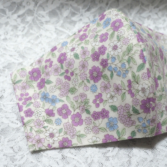 パープルの小花が可愛いダブルガーゼマスク 花 紫 ムラサキ パープル 春マスク 大人かわいい 2枚目の画像