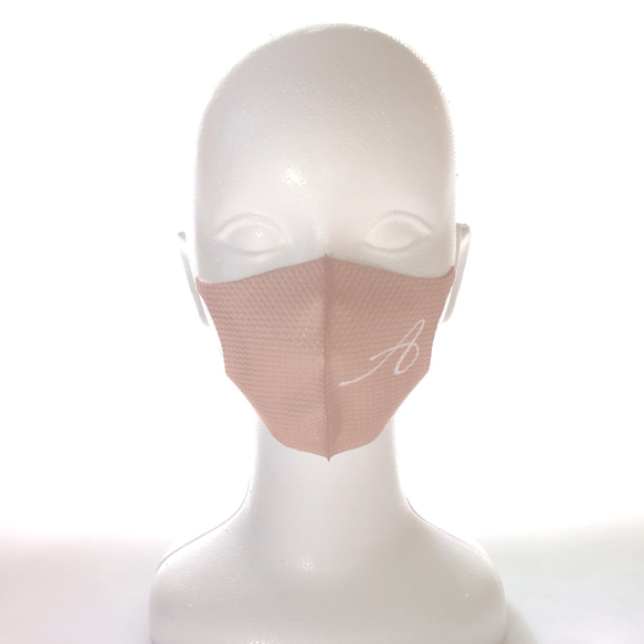 リボン風 イニシャル ベージュ系 デザインマスク ✽ 小顔に見える！美しいフェイスライン ✽ くすみカラーマスク 9枚目の画像