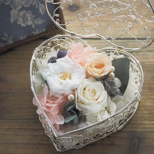 Heart Bijoux ＊ プリザーブドフラワー・ワイヤーハートBOX