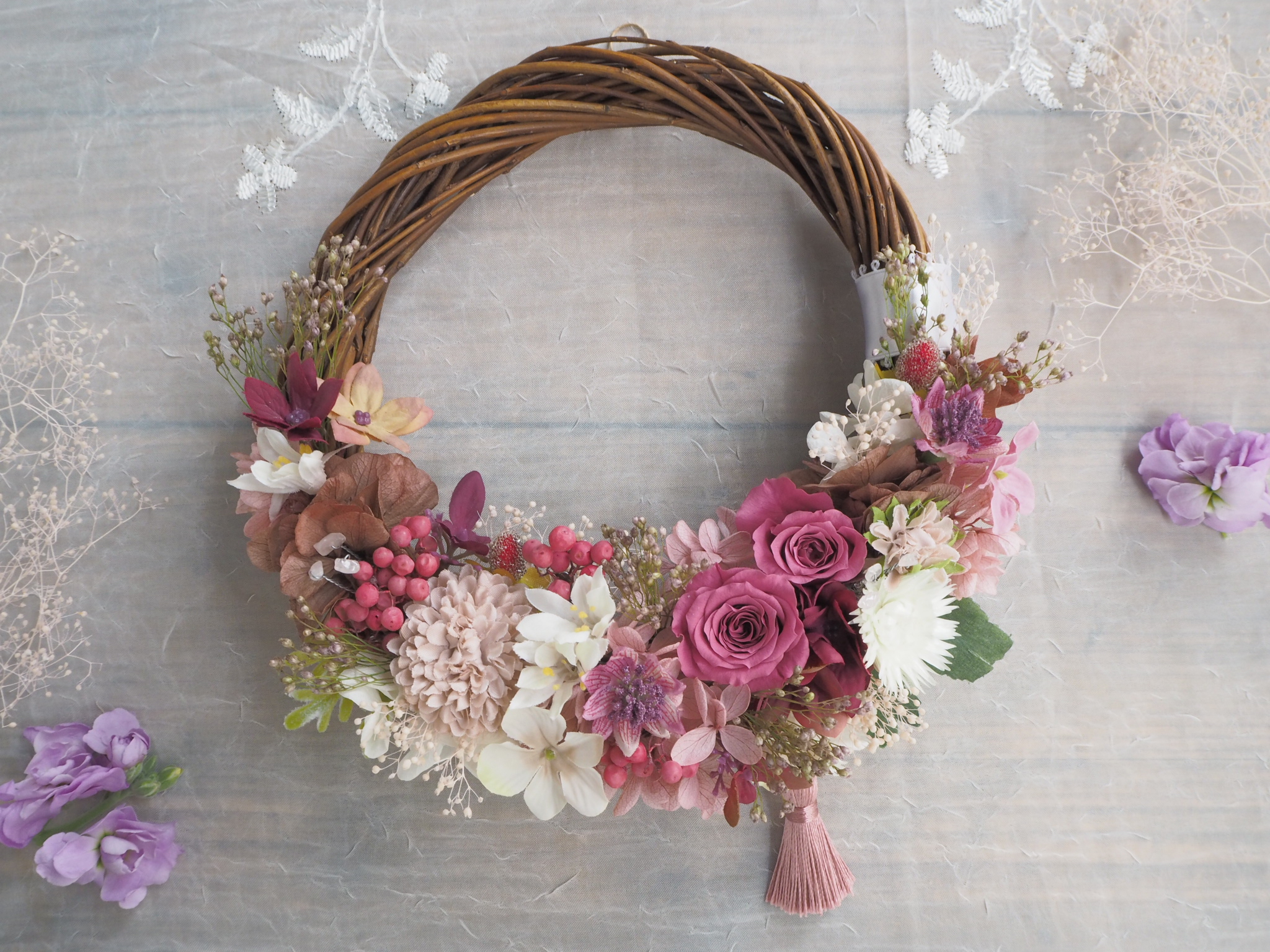 Happy antique pink＊ハーフムーンリース＊プリザーブドフラワー