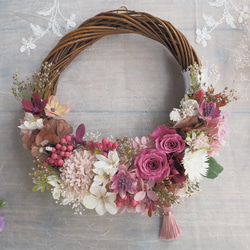 Happy antique pink＊ハーフムーンリース＊プリザーブドフラワー