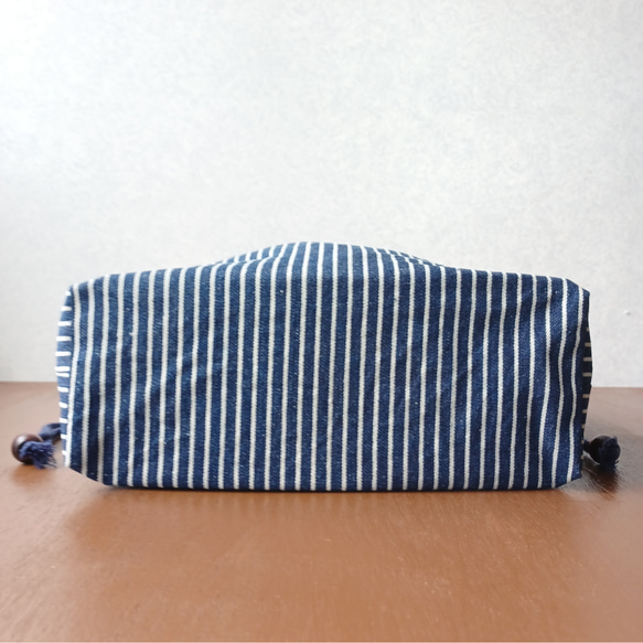 紺色ストライプ柄の巾着ハンドバッグ　トートバッグ 3枚目の画像