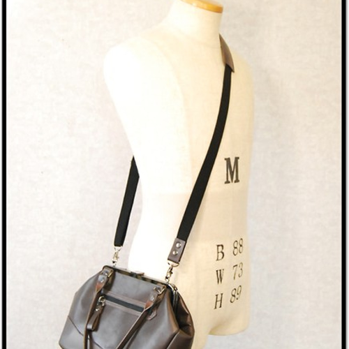 ブラックニッケルの口金と本牛革のがま口バッグ ショルダーバッグ  